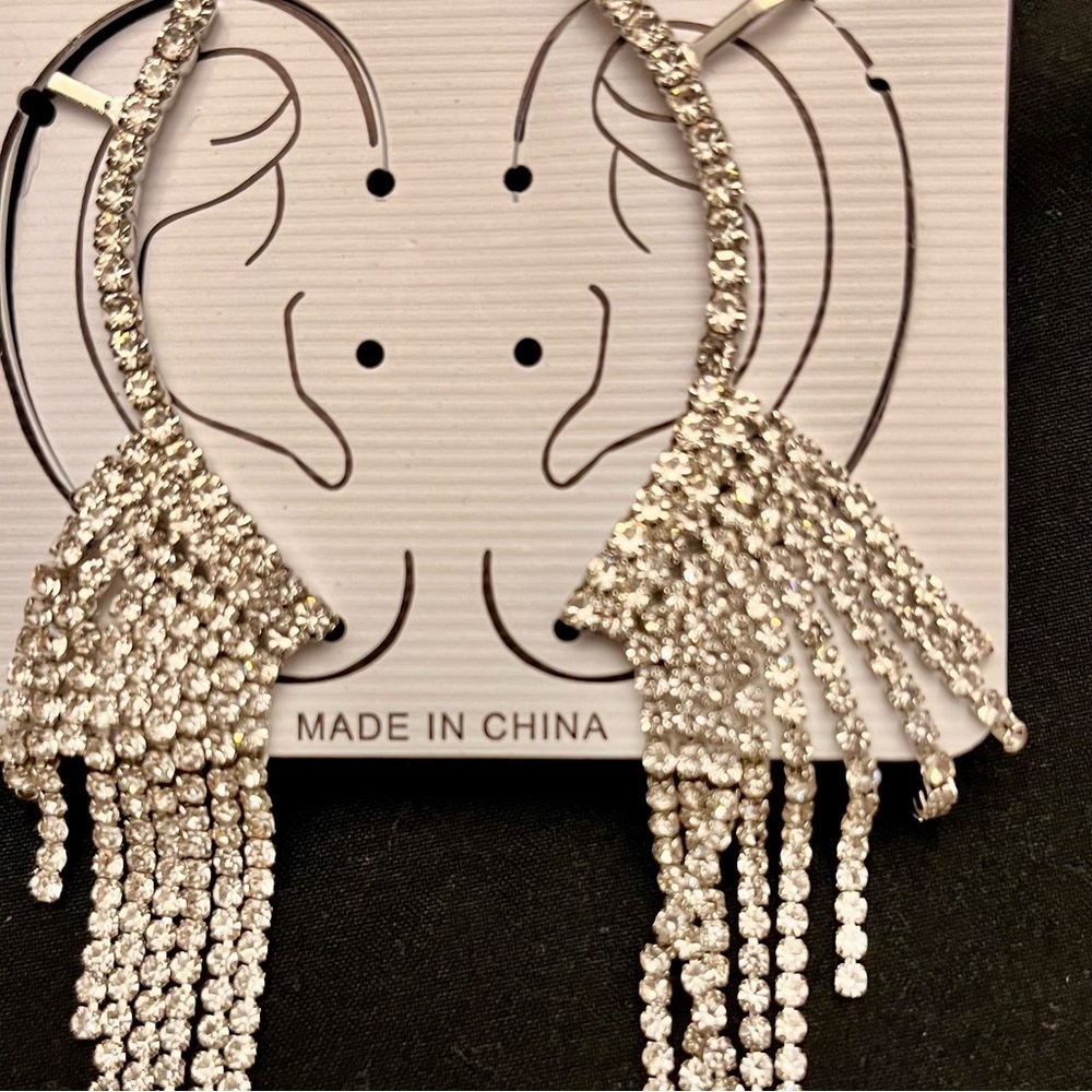 NWT Silver Rhinestone Waterfall Dangle Ear Cuffs Shimmering Crystal Statement - Picture 6 of 11